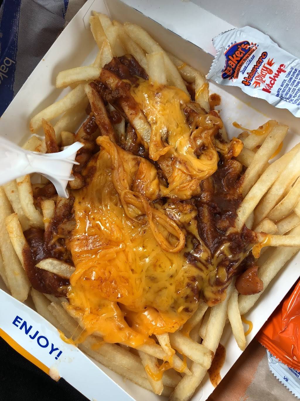 Bakers Drive-Thru | restaurant | 1265 W Colton Ave, Redlands, CA 92374, USA | 9098845233 OR +1 909-884-5233