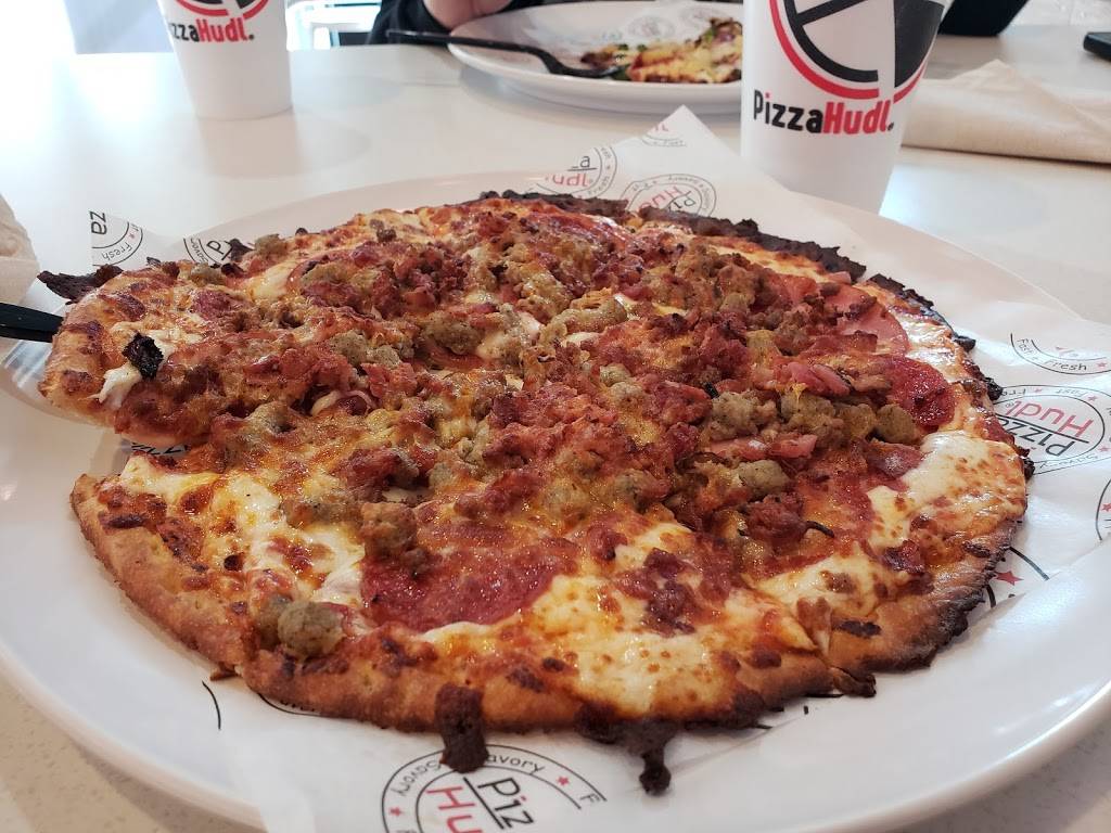 PizzaHudl | restaurant | 1924 S Santa Fe Ave, Moore, OK 73160, USA | 4057038721 OR +1 405-703-8721