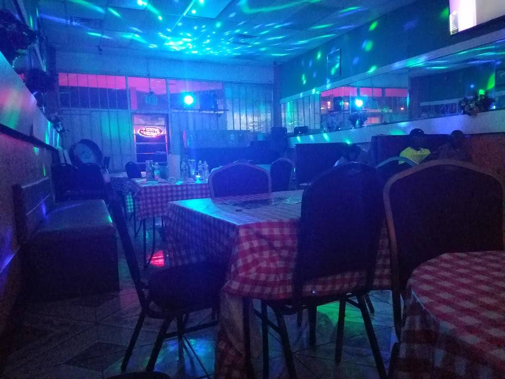 Agama Kitchen & Restaurant - Nigerian cuisine | restaurant | 5640 Annapolis Rd, Bladensburg, MD 20710, USA | 3017792808 OR +1 301-779-2808