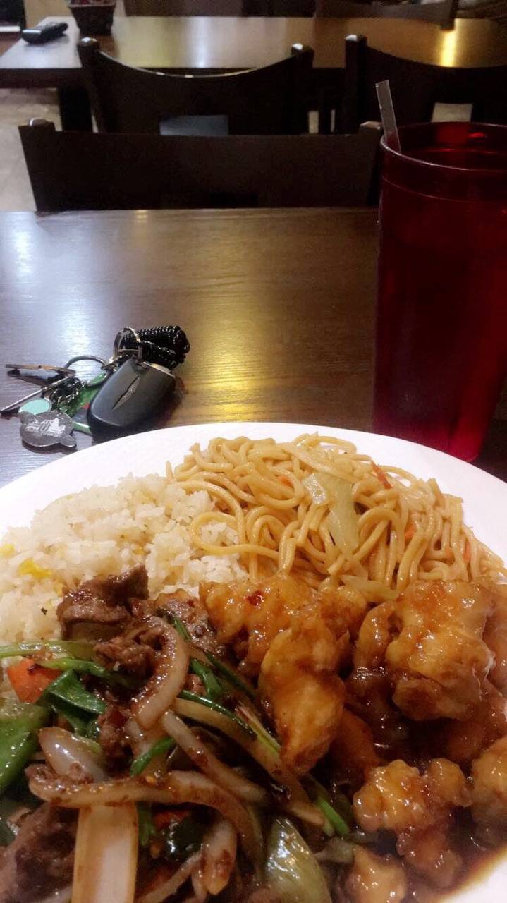 Zs Kitchen | restaurant | 3138 E Chapman Ave, Orange, CA 92869, USA | 6572364390 OR +1 657-236-4390