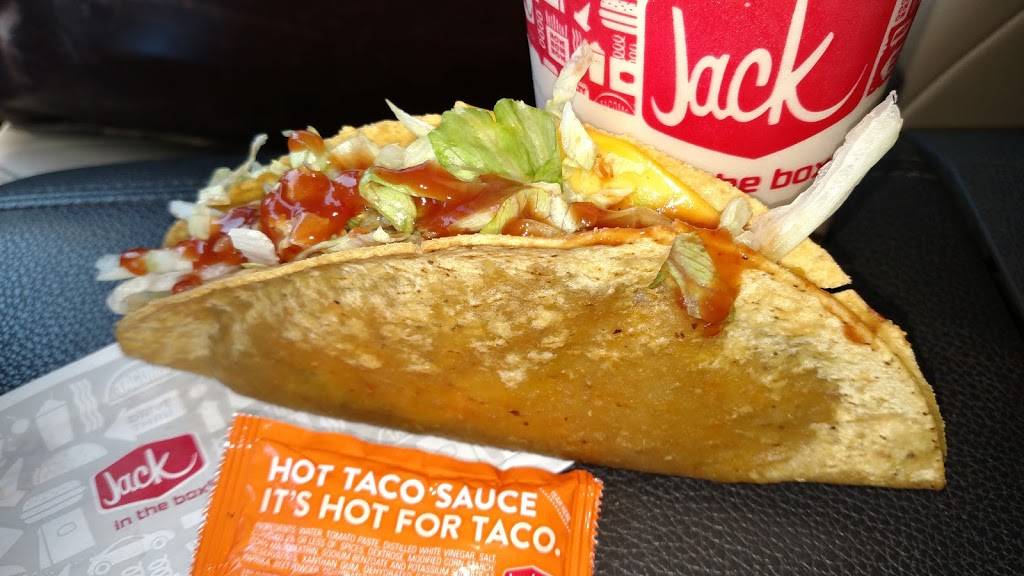 Jack in the Box | restaurant | 36196 Hidden Springs Rd, Wildomar, CA 92595, USA | 9516788833 OR +1 951-678-8833