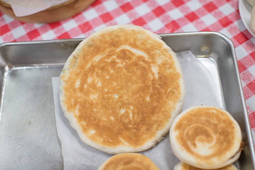 Mengs Kitchen | restaurant | 1 Brighton Ave, Boston, MA 02134, USA | 6179539816 OR +1 617-953-9816