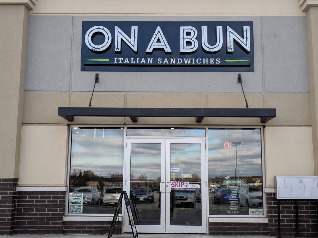 On A Bun | restaurant | 266 Hays Blvd, Oakville, ON L6H 7P3, Canada | 9052577779 OR +1 905-257-7779