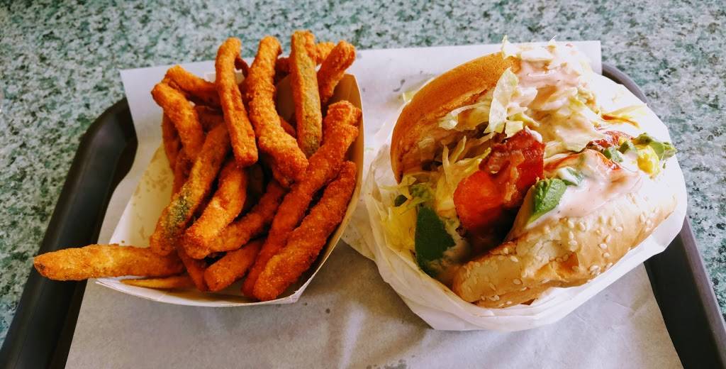 Boulevard Burgers | restaurant | 21718 Ventura Blvd, Woodland Hills, CA 91364, USA | 8187036005 OR +1 818-703-6005