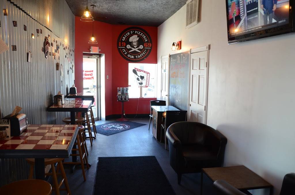 Greeks Pizzeria | restaurant | 216 S 10th St, Noblesville, IN 46060, USA | 3177734444 OR +1 317-773-4444
