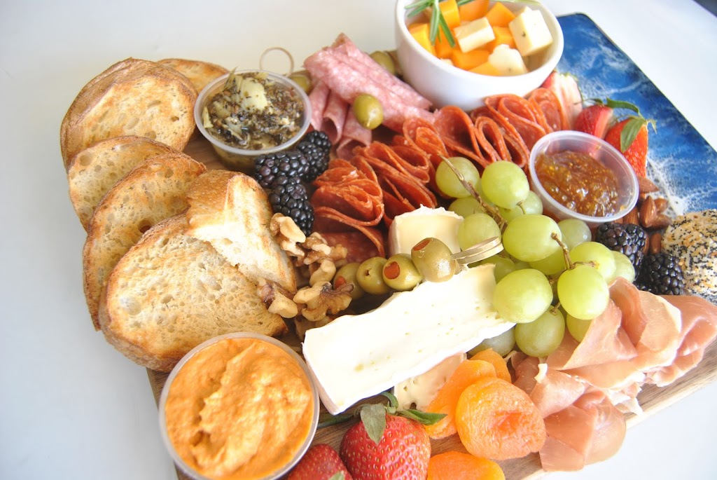 Hānai Coffee + Cocktails | restaurant | 3648 W Southern Ave #150, Phoenix, AZ 85041, USA | 6026754329 OR +1 602-675-4329