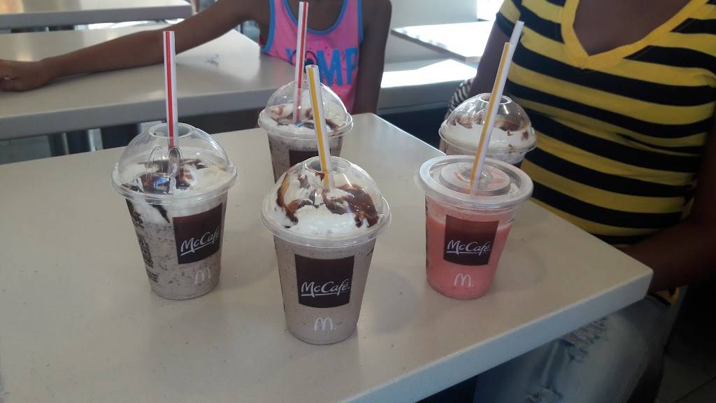 McDonalds | restaurant | 597 Grand Concourse, Bronx, NY 10451, USA | 7184028608 OR +1 718-402-8608