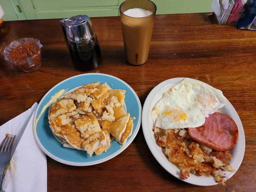 Alpine Rose Cafe | restaurant | 522 Main St, Walsenburg, CO 81089, USA | 7197381157 OR +1 719-738-1157