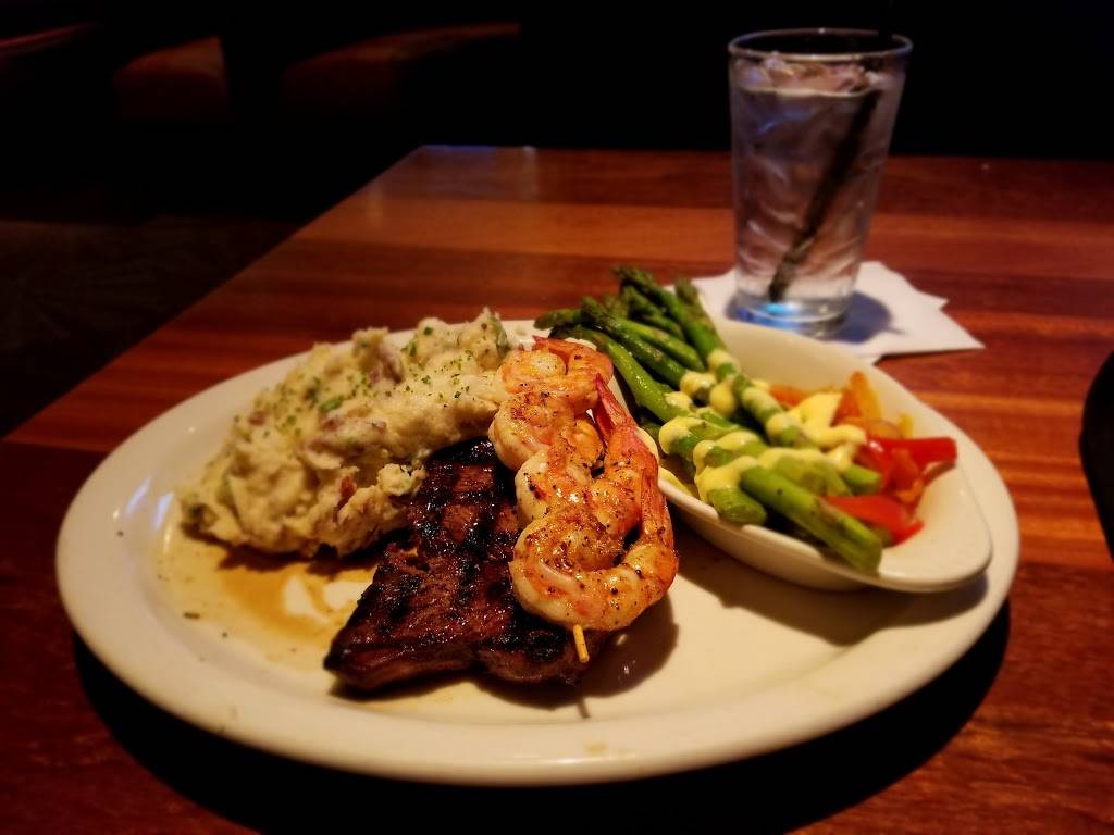 Hefner Grill | restaurant | 9201 Lake Hefner Pkwy, Oklahoma City, OK 73120, USA | 4057486113 OR +1 405-748-6113