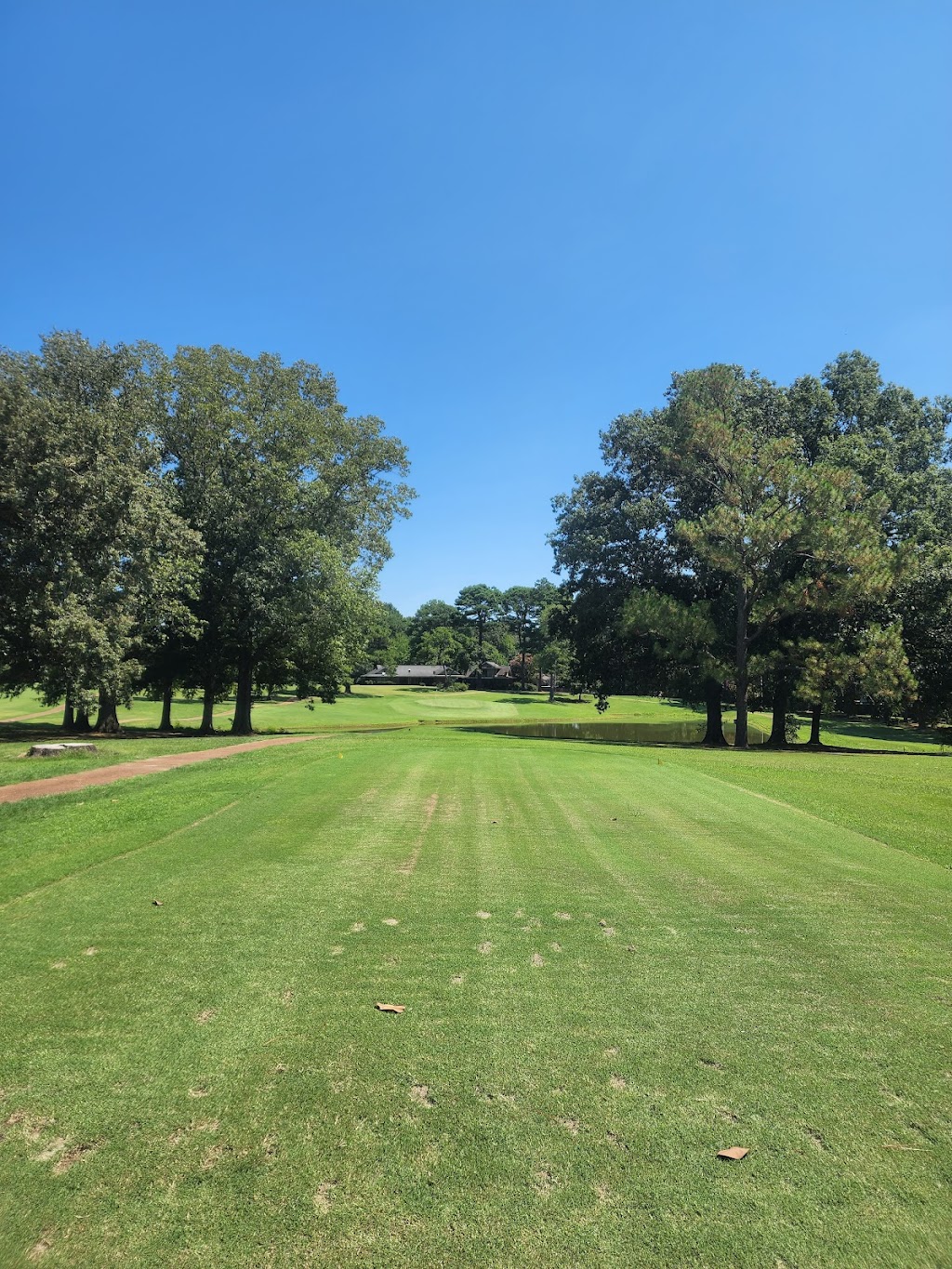 Caddy Shack of BACC | restaurant | 1013 Country Club Dr, Senatobia, MS 38668, USA | 6625629838 OR +1 662-562-9838