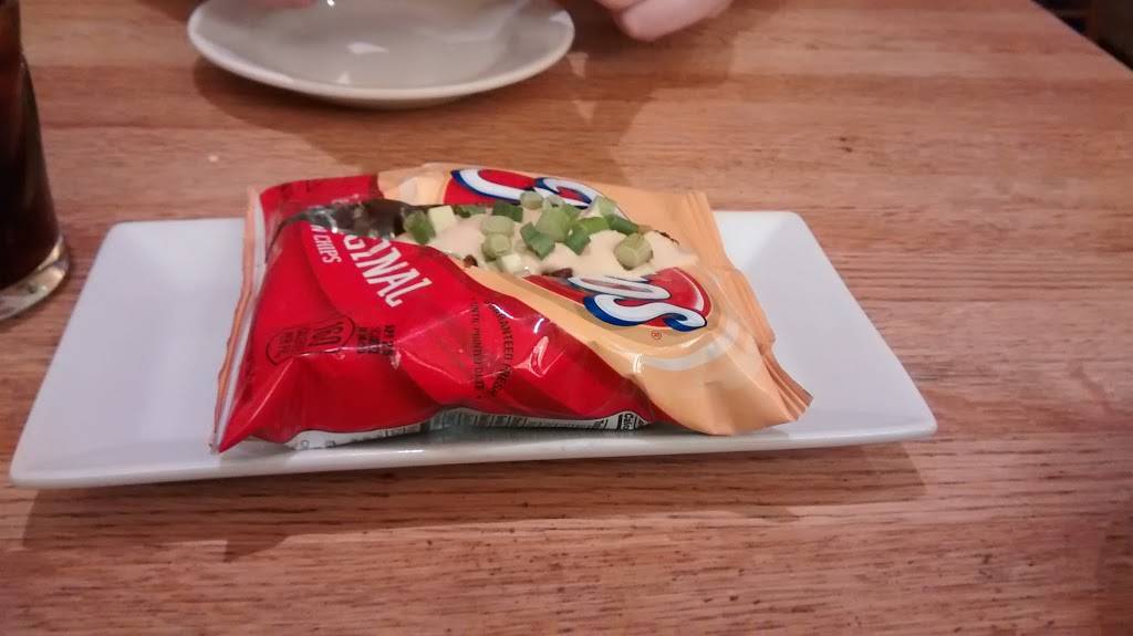 Porter Bellys Pub | night club | 338 Washington St, Brighton, MA 02135, USA | 6172543300 OR +1 617-254-3300