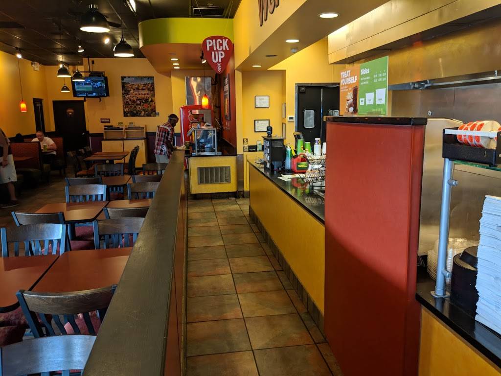Moes Southwest Grill | restaurant | 12551 Jefferson Ave, Newport News, VA 23602, USA | 7579896637 OR +1 757-989-6637