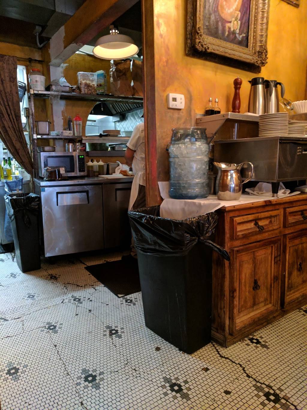 Angelina Ristorante | restaurant | 3561 N Broadway, Chicago, IL 60657, USA | 7739355933 OR +1 773-935-5933