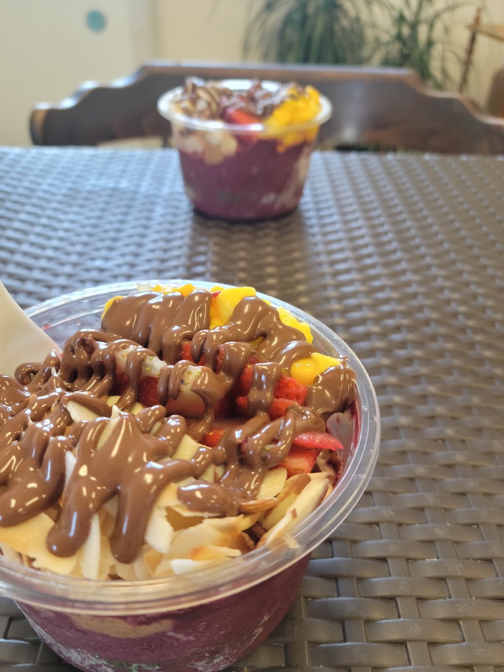 Bear Fruit Bowls and Coffee | restaurant | 41 Fort Pickens Rd, Pensacola Beach, FL 32561, USA | 8505830798 OR +1 850-583-0798