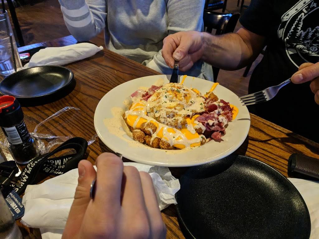 Hooley House Sports Pub & Grille | restaurant | 10310 Cascade Crossing, Brooklyn, OH 44144, USA | 2163627700 OR +1 216-362-7700