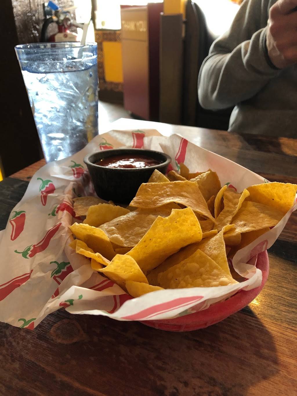 Santiagos Mexican Restaurant | restaurant | 215 Main St, Longmont, CO 80501, USA | 3037721169 OR +1 303-772-1169