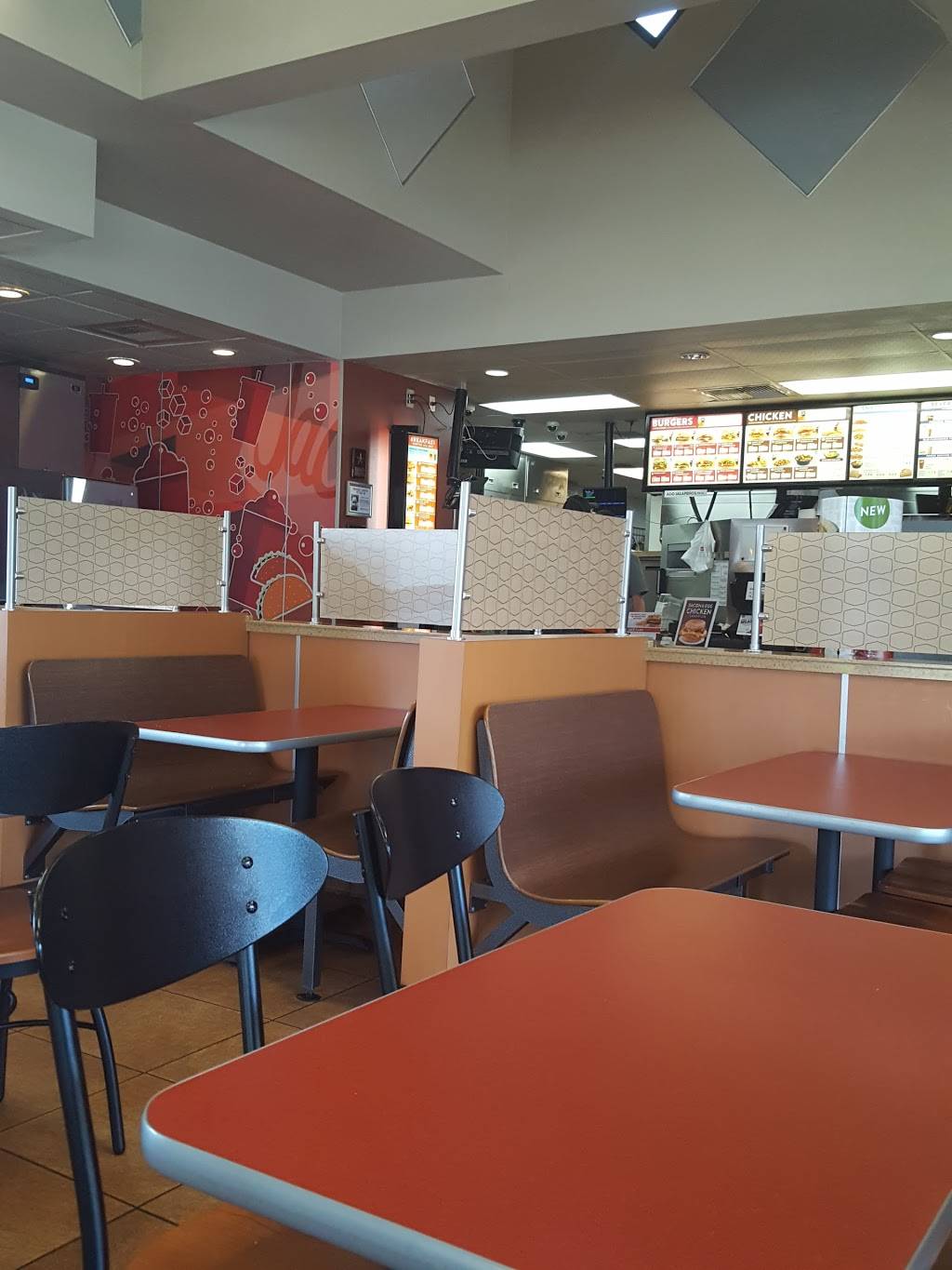 Jack in the Box | restaurant | 13009 NE Hwy 99 Ste 300, Vancouver, WA 98686, USA | 3605767023 OR +1 360-576-7023