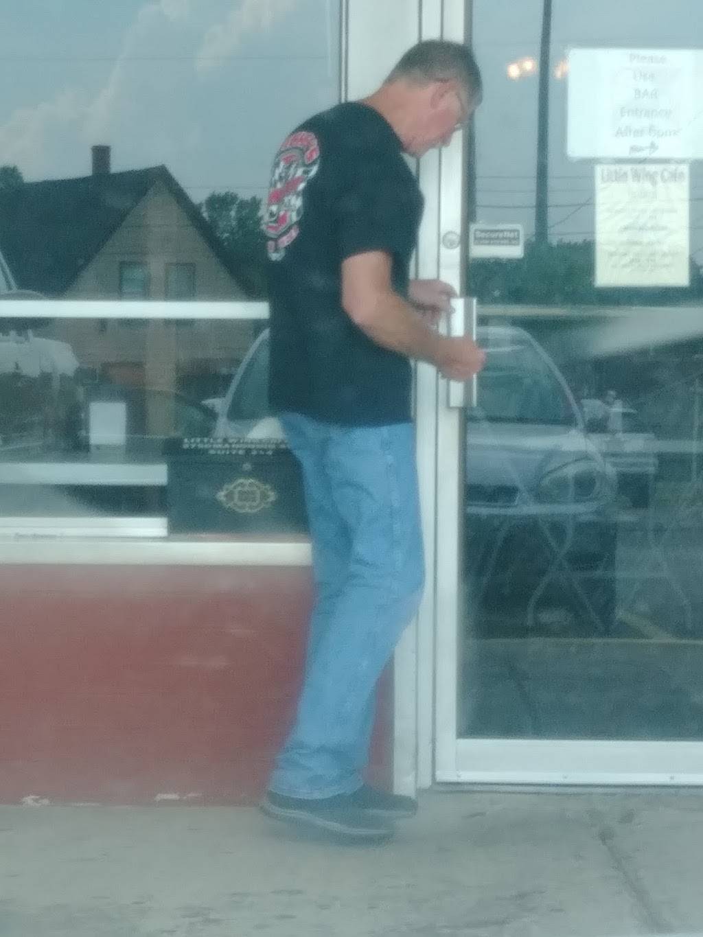 Little Wing Cafe | restaurant | 2750 Mahoning Ave #3, Warren, OH 44483, USA | 3303995896 OR +1 330-399-5896