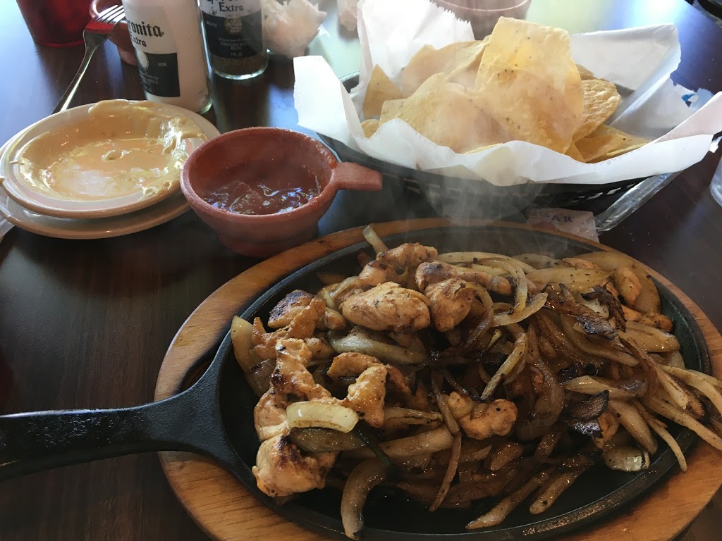 Barrio Fiesta | restaurant | 710 Colonial Promenade Pkwy, Alabaster, AL 35007, USA | 2056218997 OR +1 205-621-8997