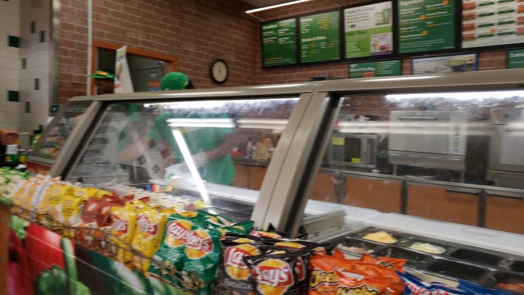 Subway Restaurants | restaurant | 4934 Raleigh Rd Parkway W, Kangaroo, Wilson, NC 27896, USA | 2522067187 OR +1 252-206-7187