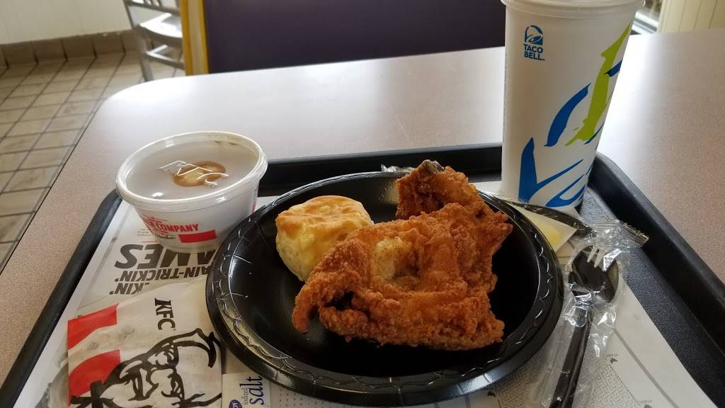 KFC | restaurant | 3015 Cranberry Hwy, East Wareham, MA 02538, USA | 5082959776 OR +1 508-295-9776