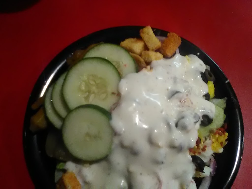 Johnnys Pizza House | restaurant | 5857 Hwy 167, Winnfield, LA 71483, USA | 3182094530 OR +1 318-209-4530