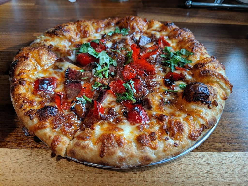 BoomBozz Craft Pizza & Taphouse - Spring Hill | restaurant | 2044 Crossings Blvd, Spring Hill, TN 37174, USA | 9319337954 OR +1 931-933-7954