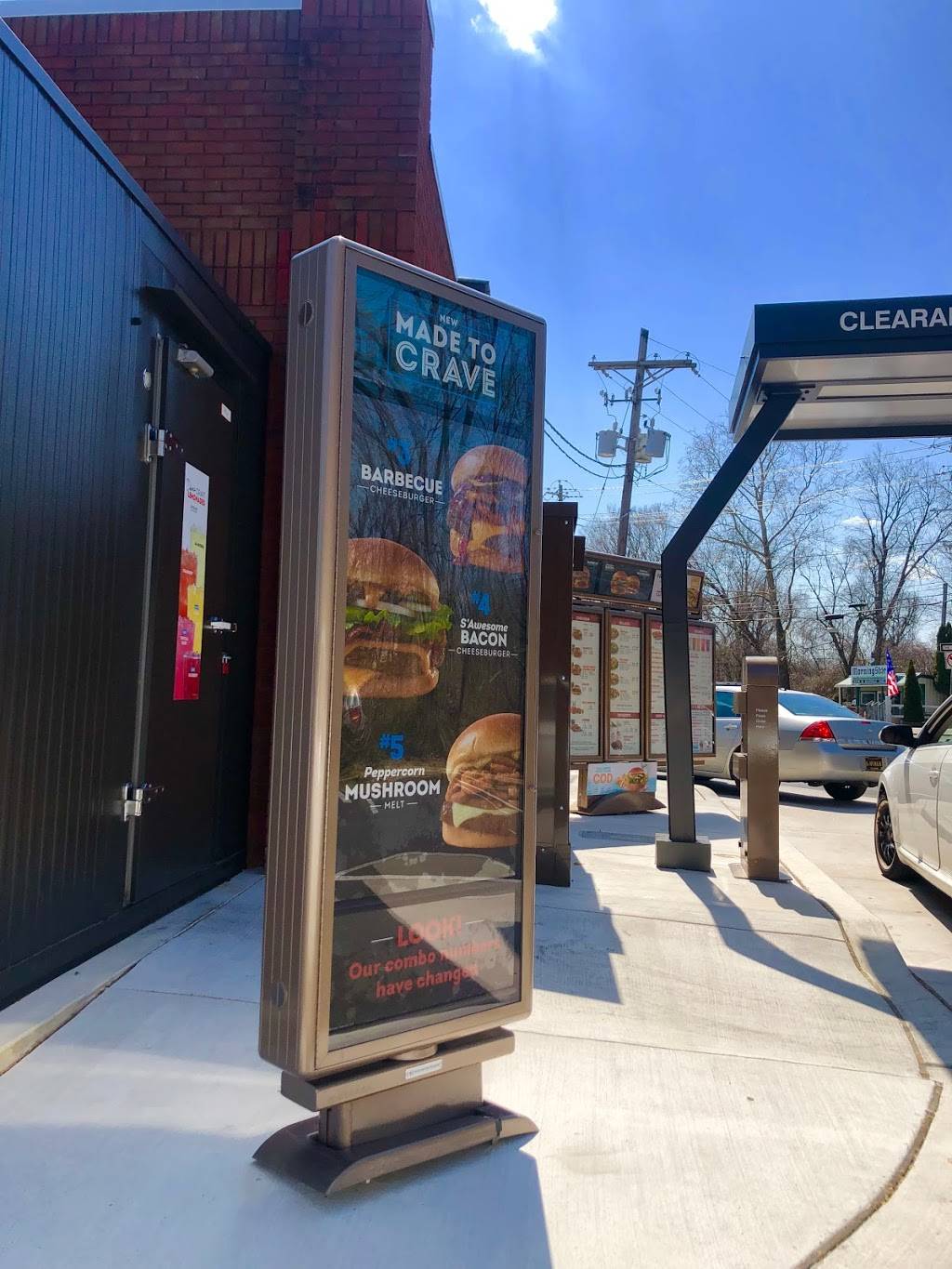 Wendys | restaurant | 10 Possum Park Rd, Newark, DE 19711, USA | 3023685464 OR +1 302-368-5464