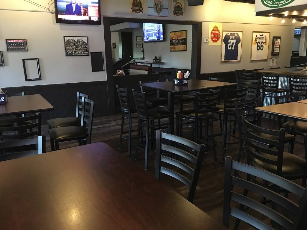 Eagles Nest Sports Bar-Grill | restaurant | 1914 Campbell Rd, La Crosse, WI 54601, USA | 6087823969 OR +1 608-782-3969