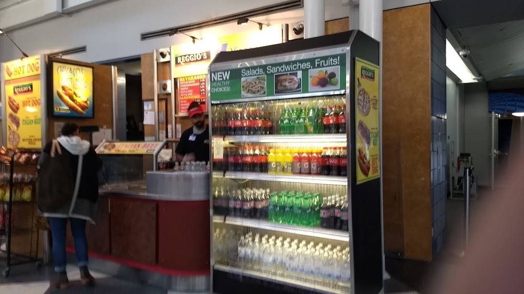 Reggios Chicago Style Pizza and Hot Dogs | restaurant | Terminal 1, 10000 Bessie Coleman Dr, Chicago, IL 60666, USA | 7736866180 OR +1 773-686-6180