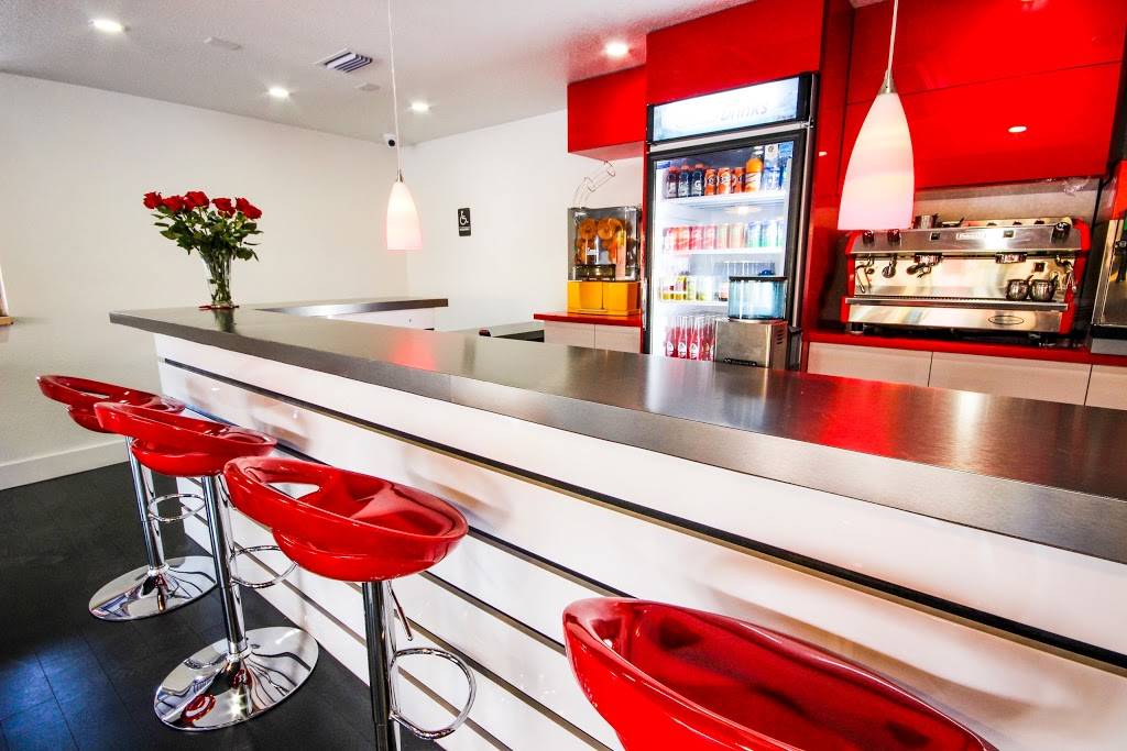 Cono Pizza | restaurant | 1200 SW 67th Ave, Miami, FL 33144, USA | 3056398492 OR +1 305-639-8492