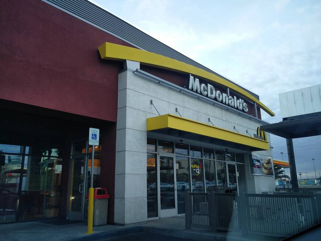 McDonalds | cafe | 3999 S Las Vegas Blvd, Las Vegas, NV 89119, USA | 7027393423 OR +1 702-739-3423