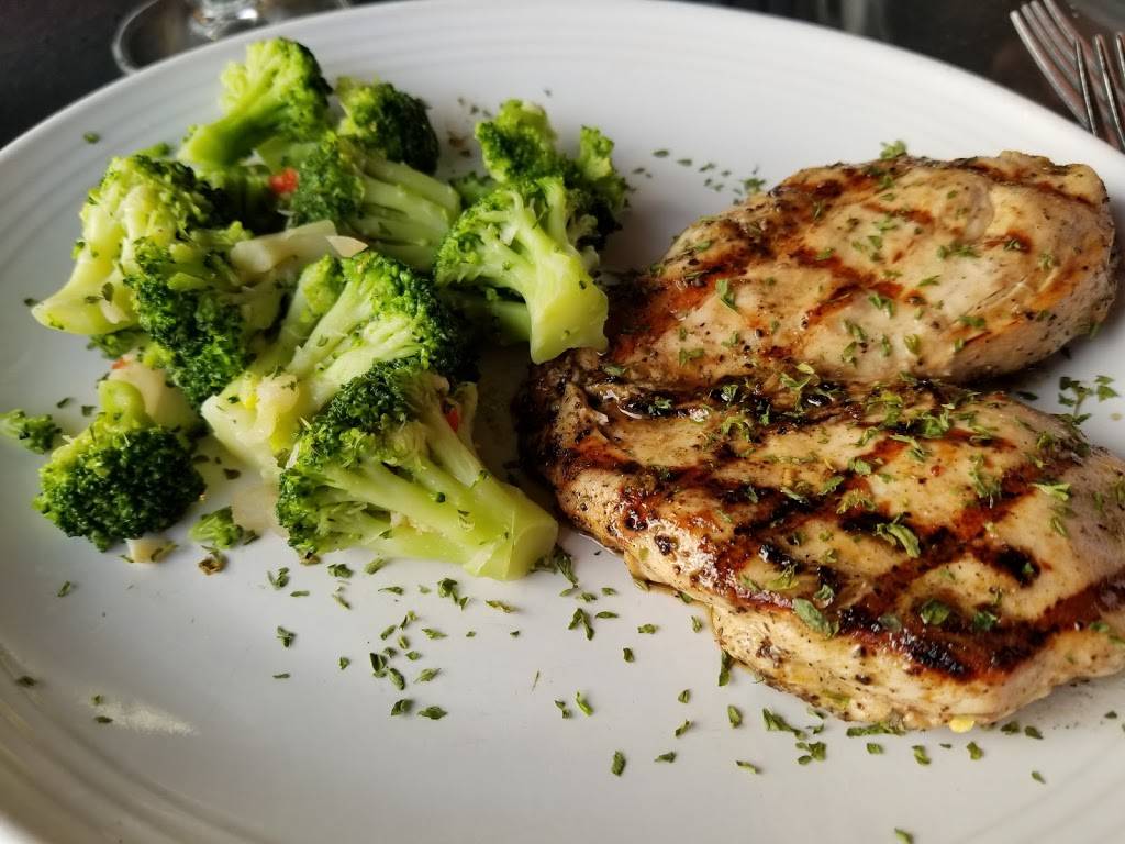 Carrabbas Italian Grill | restaurant | 2471 Park Ave, Easton, PA 18045, USA | 6102585326 OR +1 610-258-5326