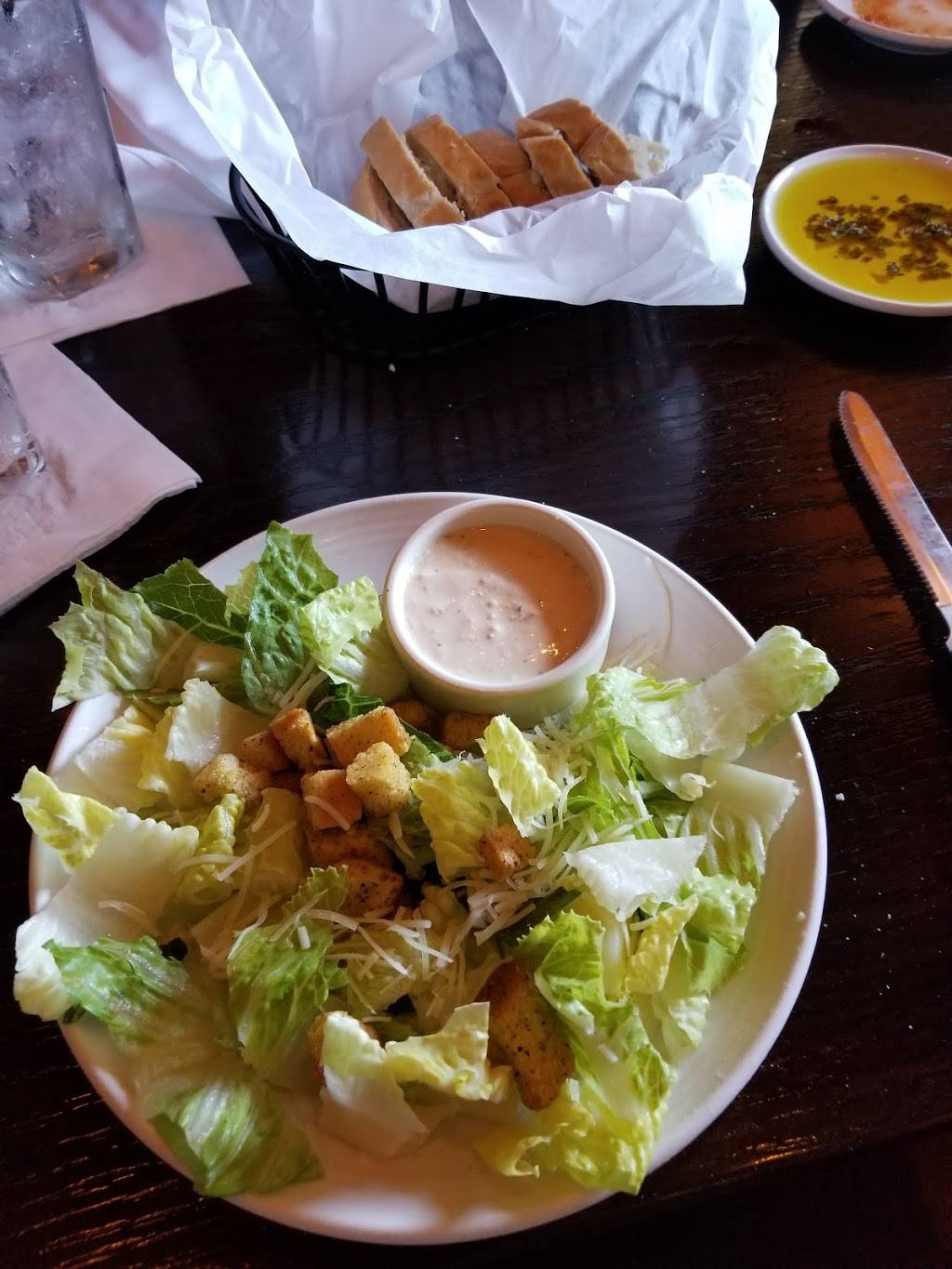 Carrabbas Italian Grill | restaurant | 8137 Point Meadows Way, Jacksonville, FL 32256, USA | 9043632254 OR +1 904-363-2254