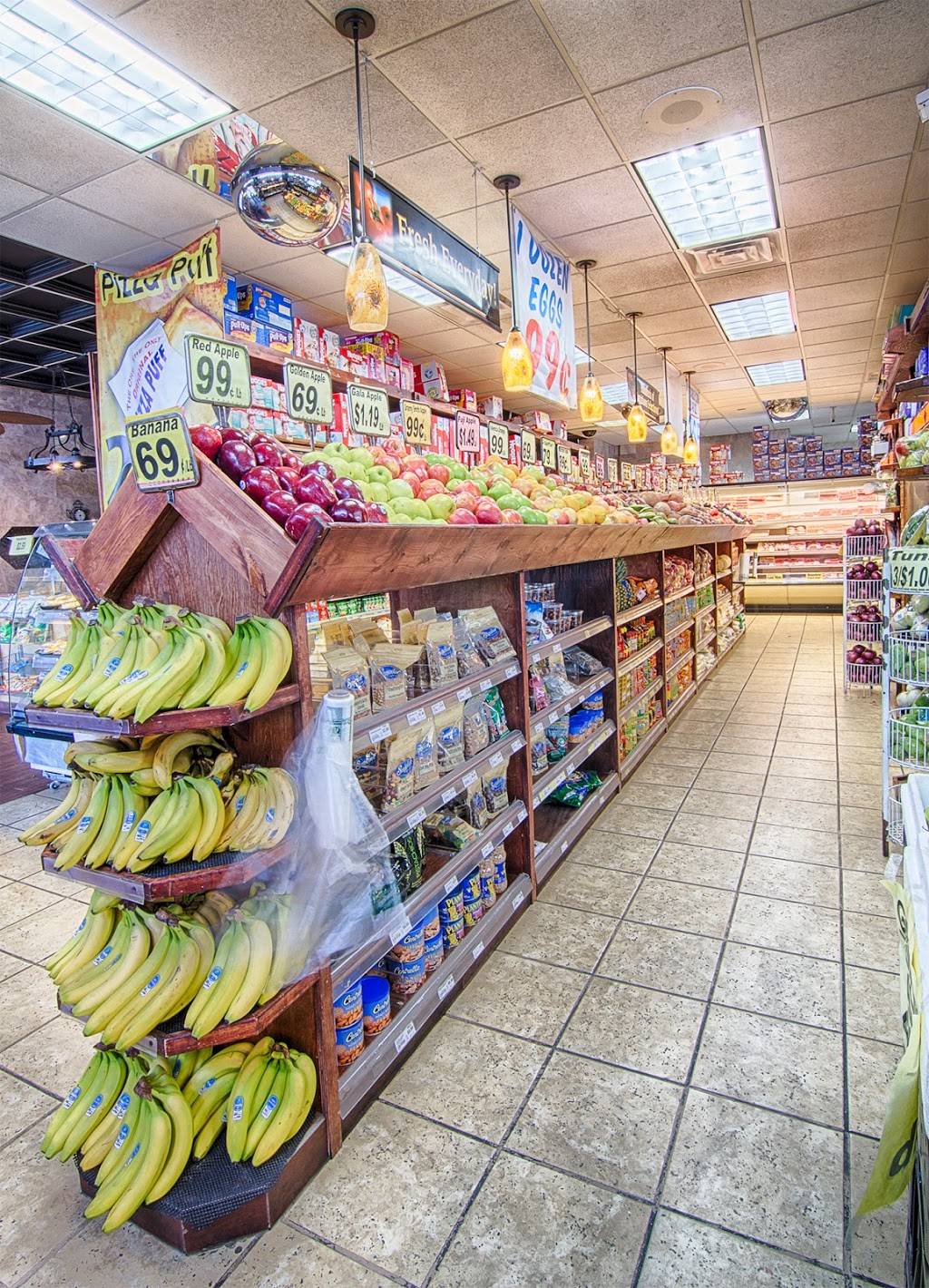 Uptown Shop & Save | cafe | 4605 N Sheridan Rd, Chicago, IL 60640, USA | 7733032020 OR +1 773-303-2020