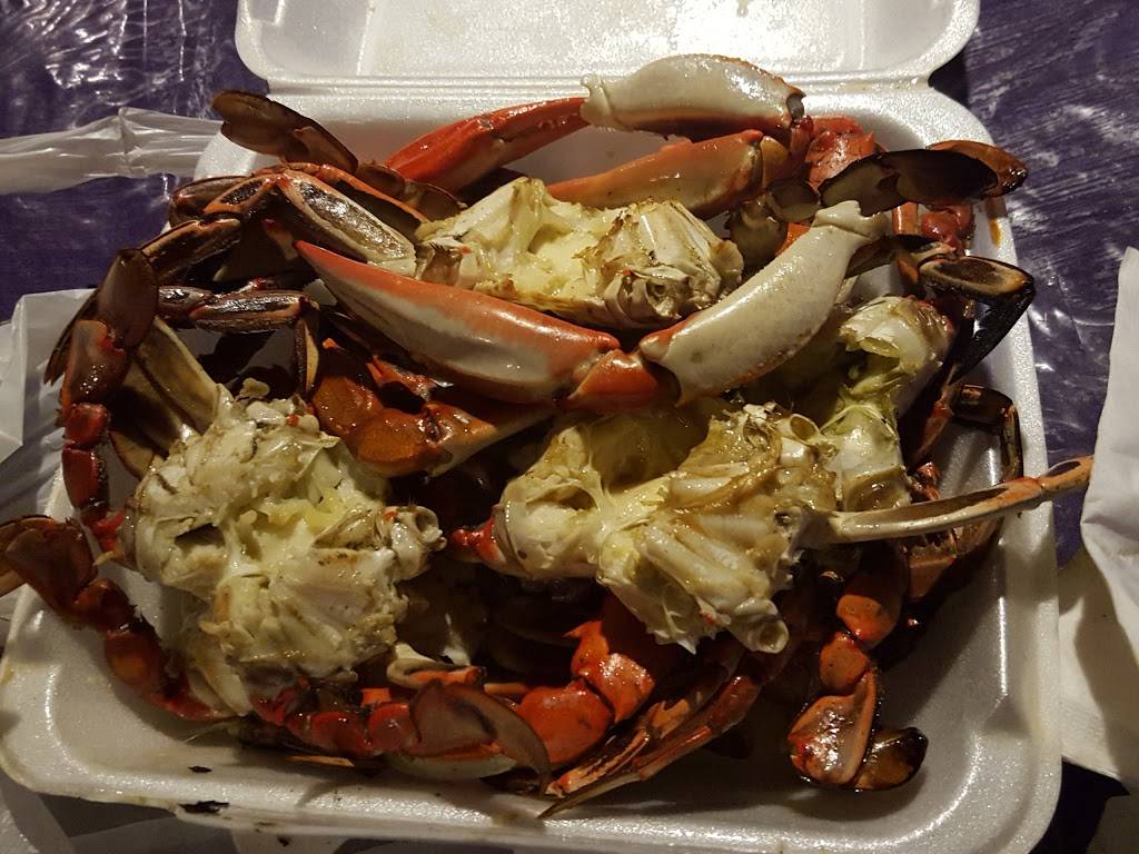 Marlos Cocktail Lounge | night club | 702 Lyons Ave, Irvington, NJ 07111, USA | 9733751221 OR +1 973-375-1221