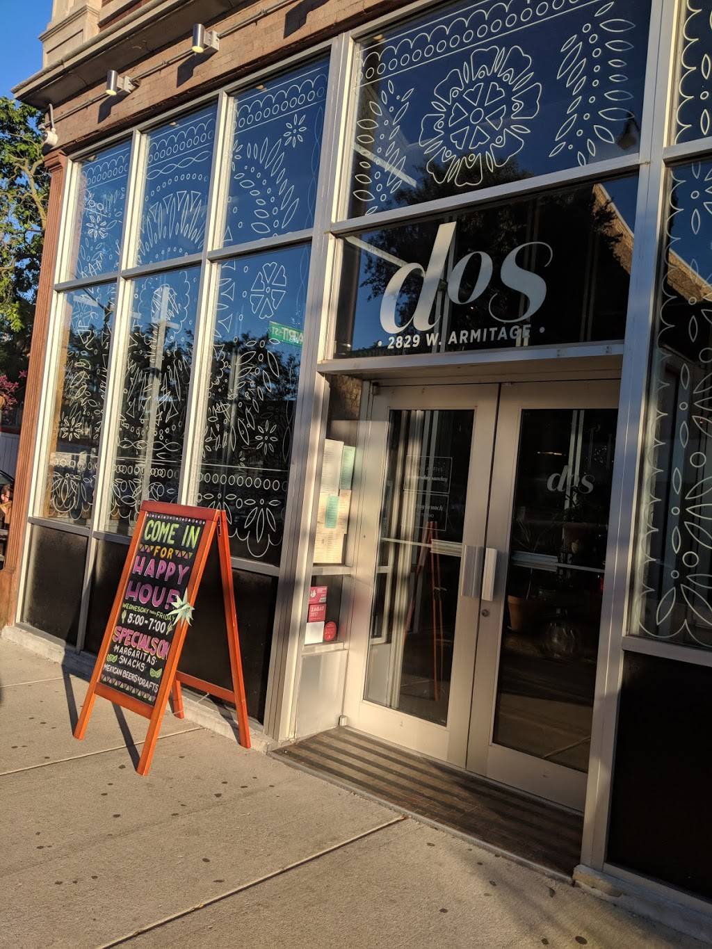 Dos Urban Cantina | restaurant | 2829 W Armitage Ave, Chicago, IL 60647, USA | 7736616452 OR +1 773-661-6452