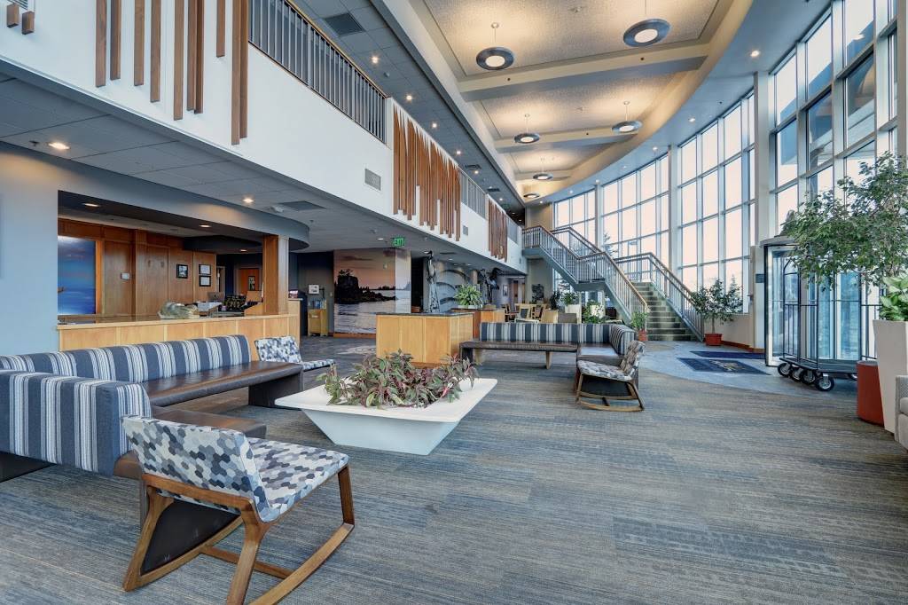 Dimond Center Hotel | restaurant | 700 E Dimond Blvd, Anchorage, AK 99515, USA | 9077705000 OR +1 907-770-5000