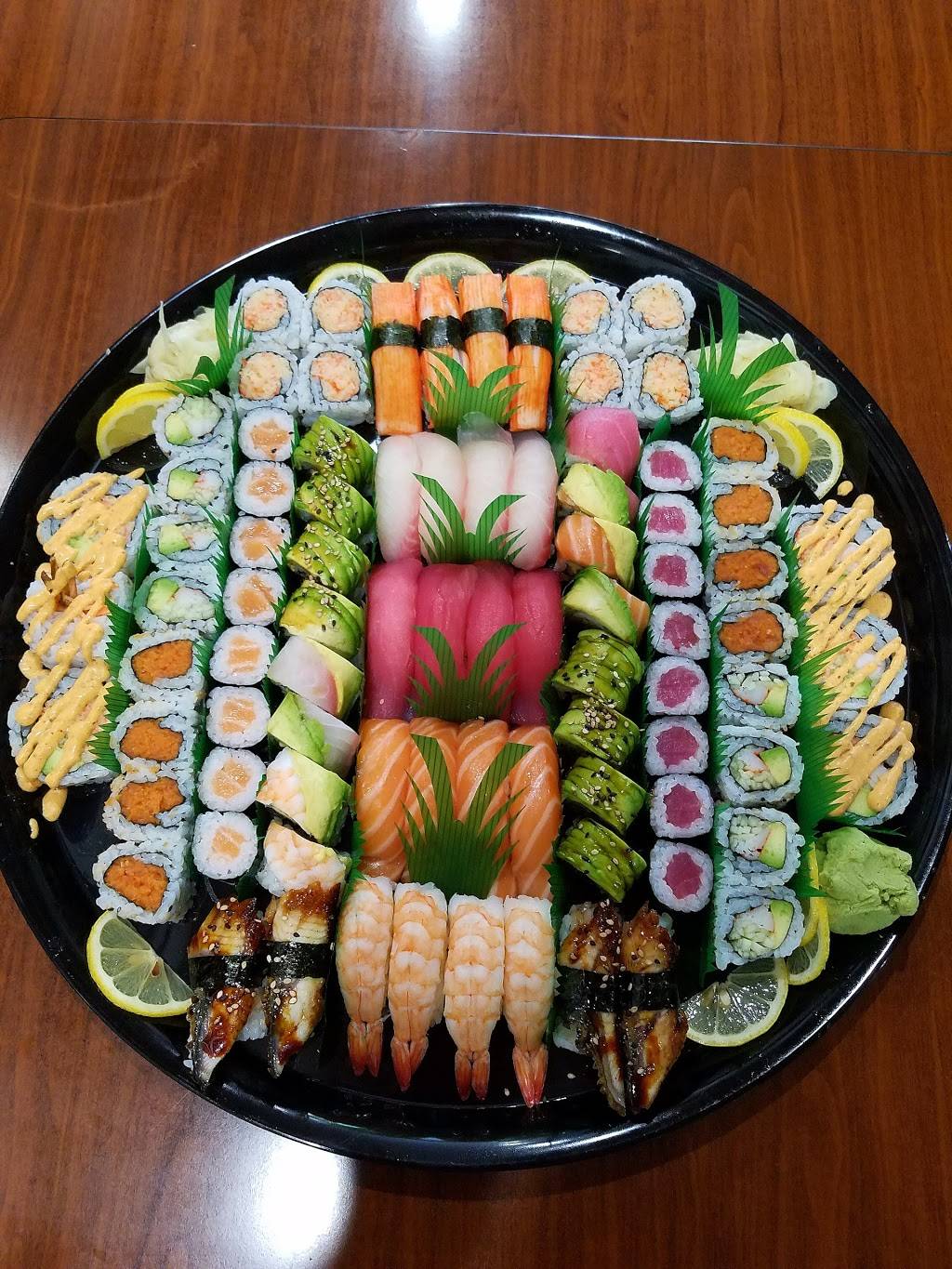 Charlies Place | restaurant | 1960 Madison Ave, New York, NY 10035, USA | 2124100277 OR +1 212-410-0277