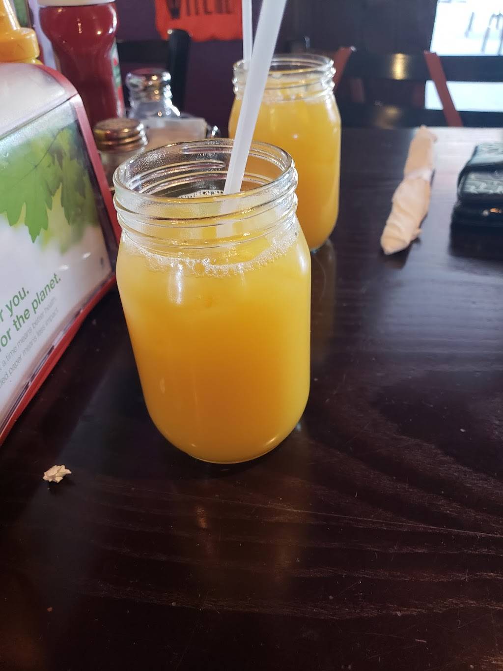 Hamburger Mary’s | restaurant | 28910 US-19, Clearwater, FL 33761, USA | 7274006996 OR +1 727-400-6996