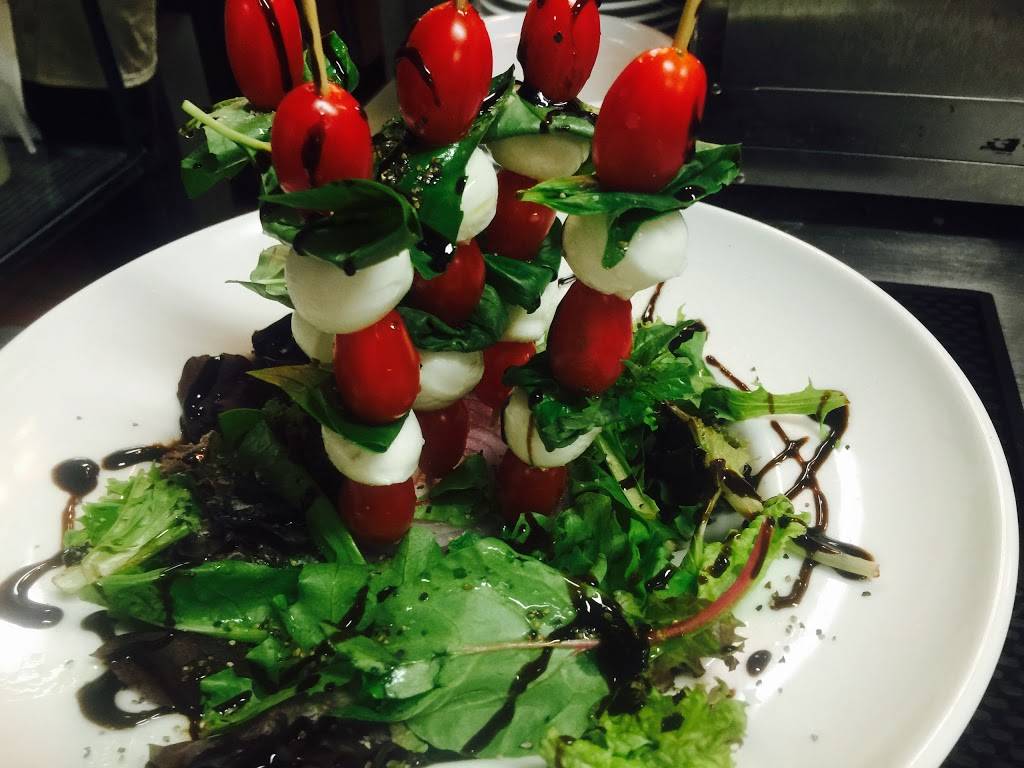 Pappys Place | restaurant | 1643, 1635 US-52, Rochester, MN 55901, USA | 5072584550 OR +1 507-258-4550