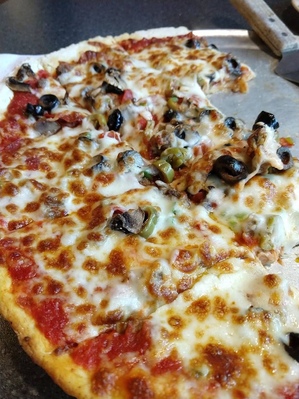 Bearnos Pizza | restaurant | 2900 Taylorsville Rd, Louisville, KY 40205, USA | 5024588605 OR +1 502-458-8605