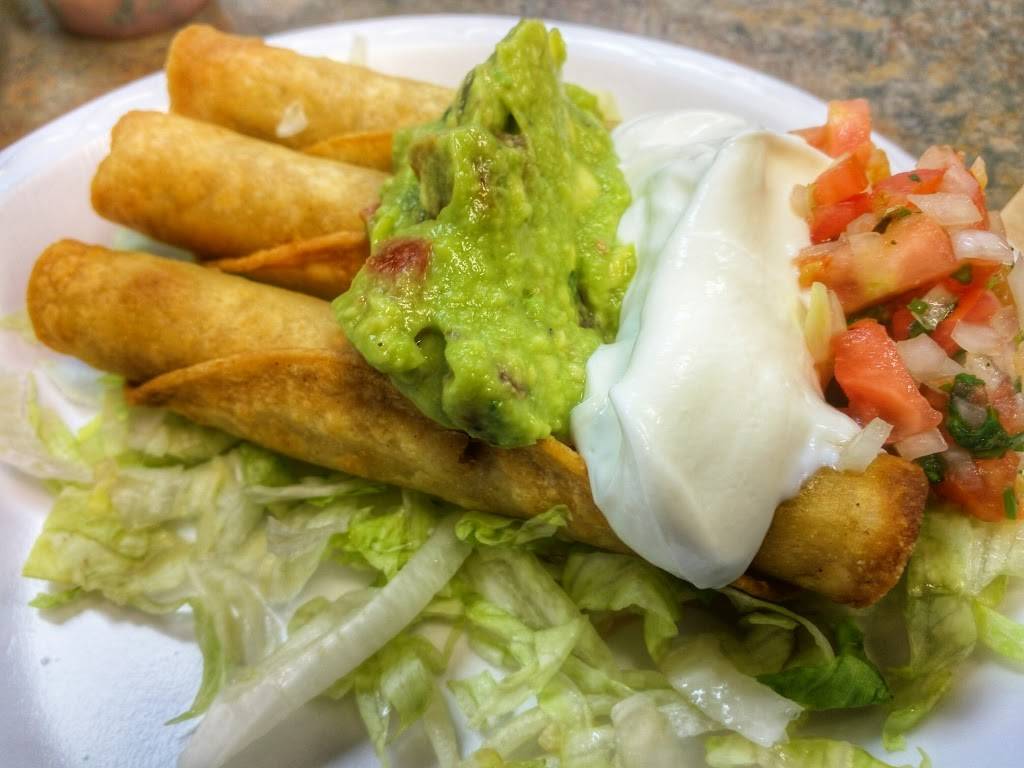 Fiesta Fresh Mexican Grill | restaurant | 51 New Orleans Rd #4, Hilton Head Island, SC 29928, USA | 8437854788 OR +1 843-785-4788