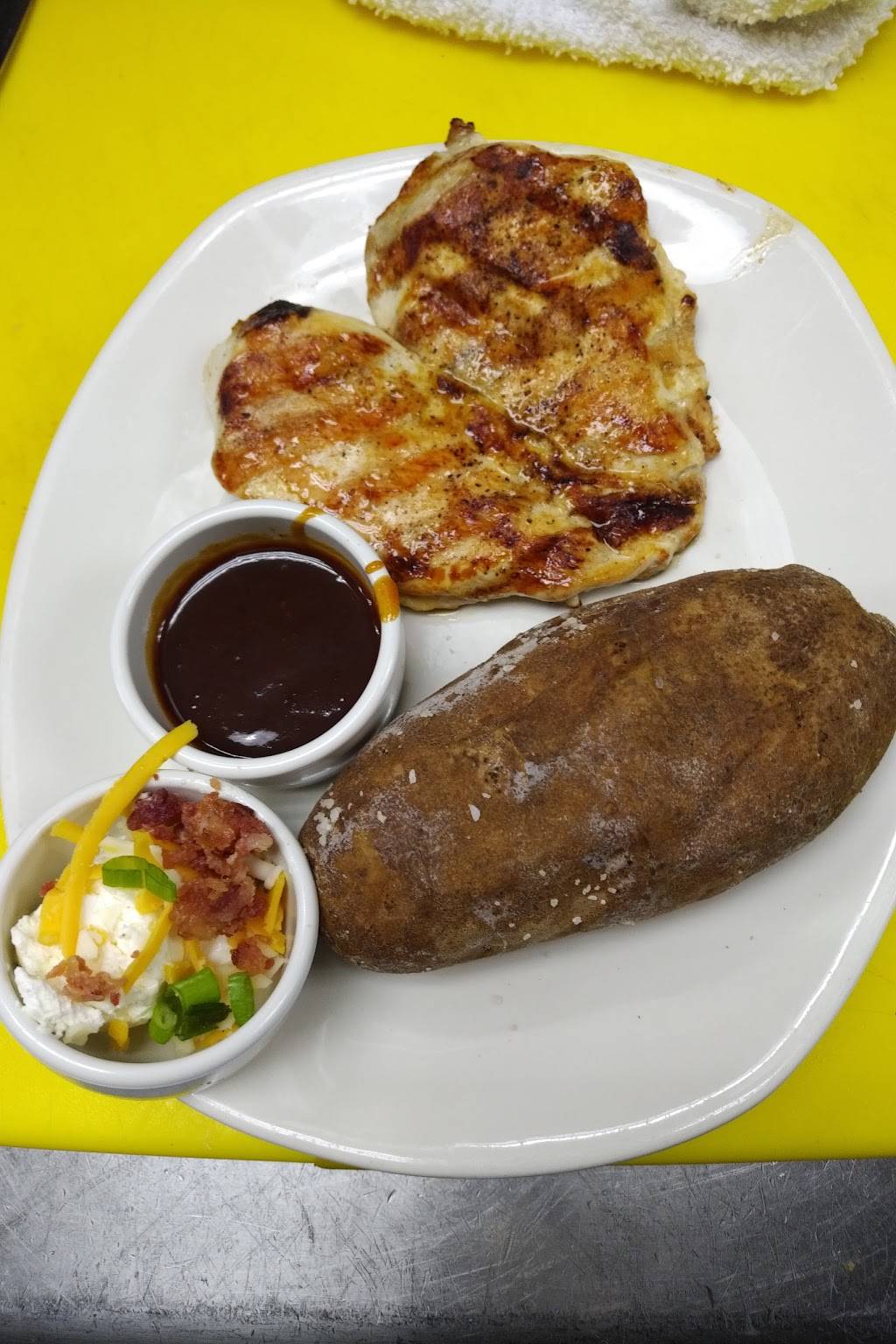 Outback Steakhouse | restaurant | 216 Jericho Turnpike, Commack, NY 11725, USA | 6318647400 OR +1 631-864-7400