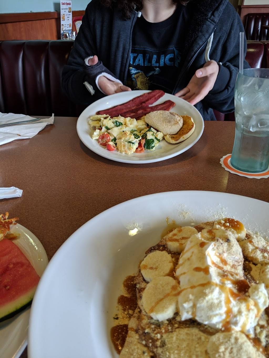 Yolk To Yolk | restaurant | 12501 Gulf Fwy, Houston, TX 77034, USA | 2819225552 OR +1 281-922-5552