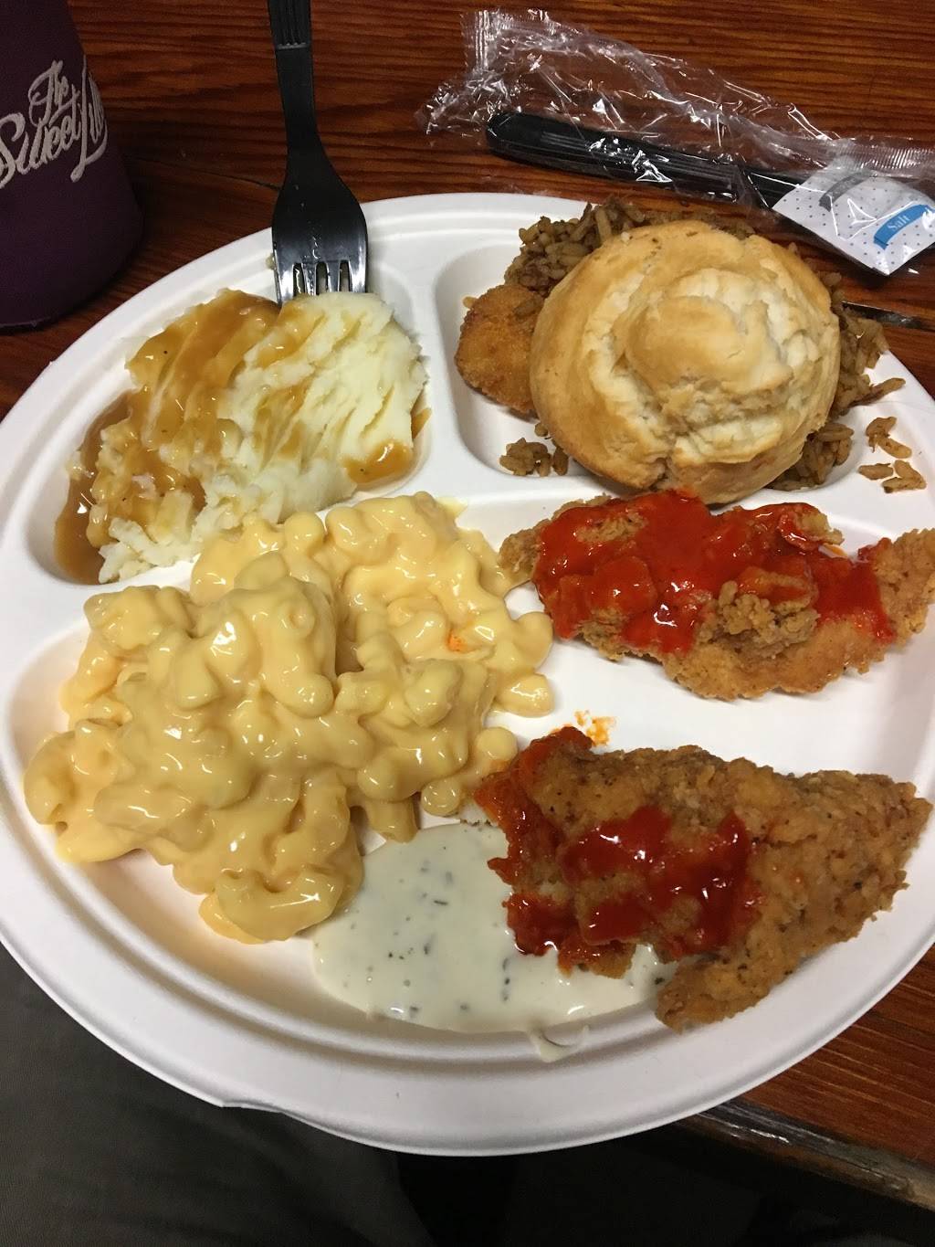 Sams Krispy Krunchy Chicken | restaurant | 218 OR-22, Mill City, OR 97360, USA | 5038976050 OR +1 503-897-6050