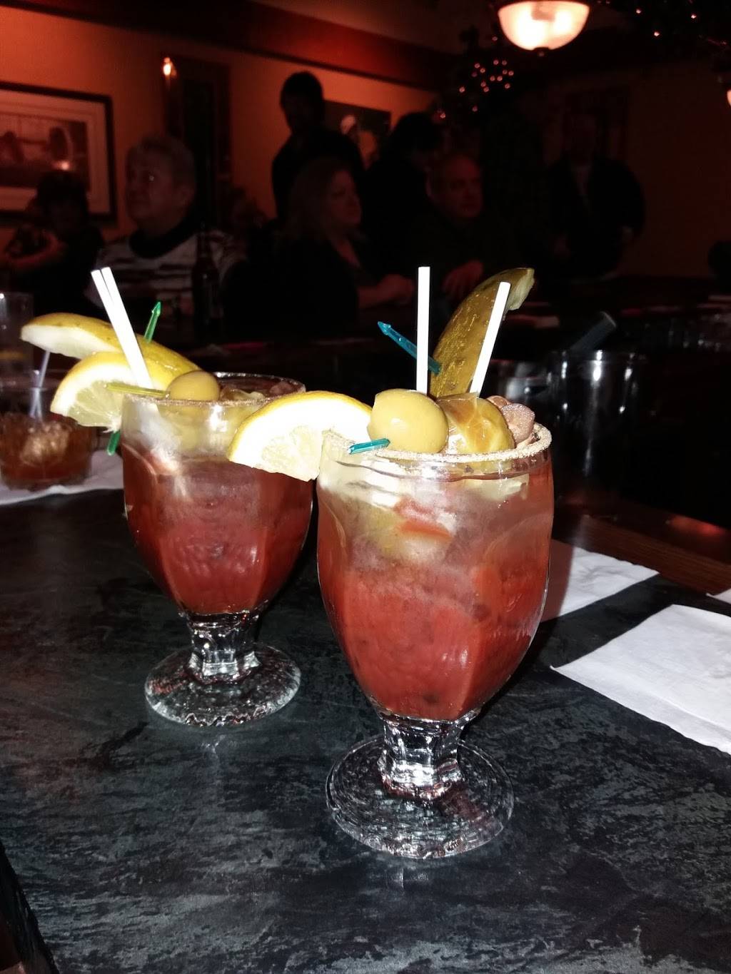 Out-O-Town Supper club | restaurant | N2161 Town Club Rd, Kaukauna, WI 54130, USA | 9207660414 OR +1 920-766-0414