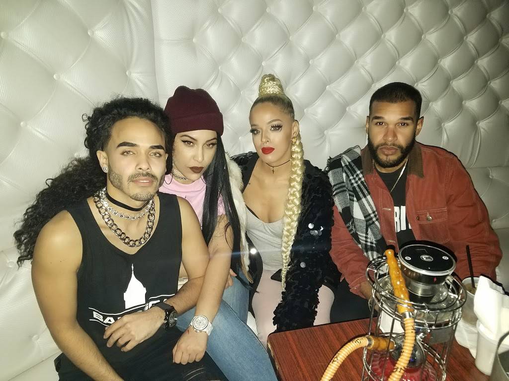 The Bungalow Bar & Grill | restaurant | 333 Valley St, Manchester, NH 03103, USA | 6037921111 OR +1 603-792-1111