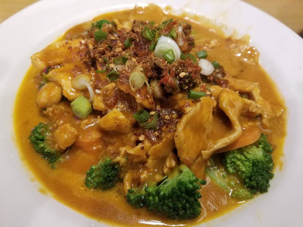 S Thai Food Restaurant | meal delivery | 26490 Ynez Rd suite b, Temecula, CA 92591, USA | 9516992424 OR +1 951-699-2424