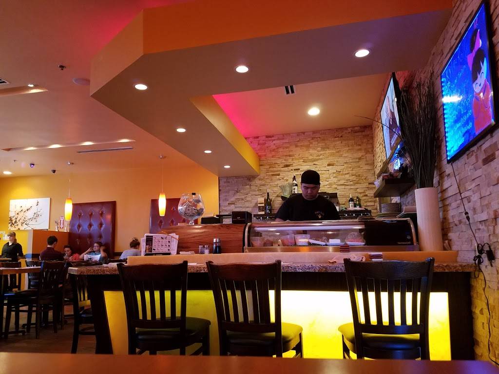 Fancy Sushi | restaurant | 5290 E Moody Blvd #105, Palm Coast, FL 32164, USA | 3865865988 OR +1 386-586-5988